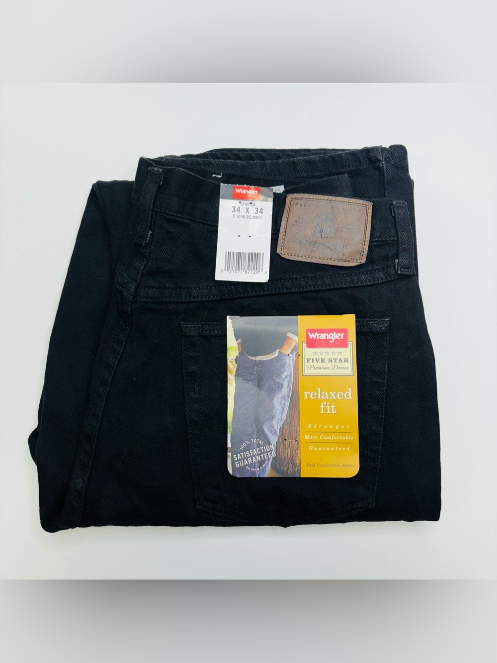 Wrangler Relaxed Fit Jeans - Black